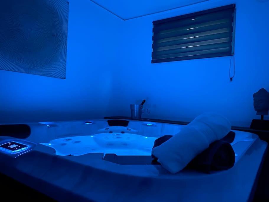 Villers-Allerand Detente & Spa מראה חיצוני תמונה